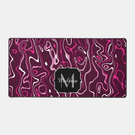 Hot pink damascus abstract swirls Custom Monogram デスクマット (正面)