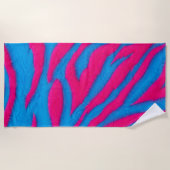 Hot Pink & Electric Blue Fuzzy Zebra Neon Y2K ビーチタオル (正面)