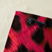Hot Pink Leopard Print Faux ビーチタオル (インサイチュ)