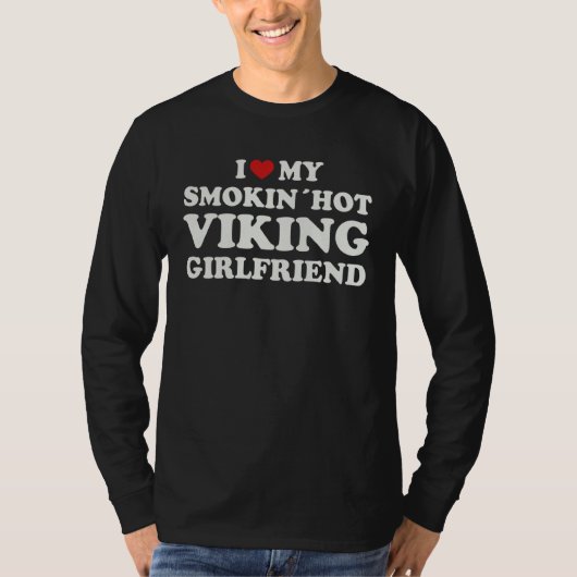 Hot Viking Girlfriend Scandinavian GF Men´s Tシャツ (正面)