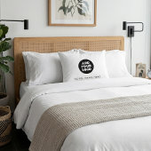 Hotel Name and Logo Guest House アクセントクッション