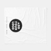 Hotel Name and Logo Guest House フリースブランケット (正面(横))