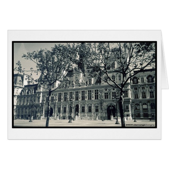 … Hotell de Villeで待っています (正面横)