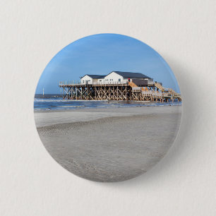 House on stilts at the ビーチof St. Peter Ording 缶バッジ