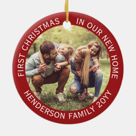 House Photos最初のクリスマス新しいホーム名&年赤 セラミックオーナメント (裏面)