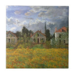 Houses at Argenteuil by Claude Monet,ヴィンテージ・アート タイル<br><div class="desc">Claude MonetのArgenteuil (1873)の家はヴィンテージの印象派の美術素晴らし建築絵画建築だ。フランスのアルゼンテウイルの小さな村で曇った日に、フローラの春の牧草地に咲く花。住宅街の隣に並ぶ農家。アーティストについて：クロード・モネは印象派の運動の創始者であフランスのり、彼の絵画の大半は絵画、（野外で）スタイルの印象派の風景を楽しむことができる。</div>