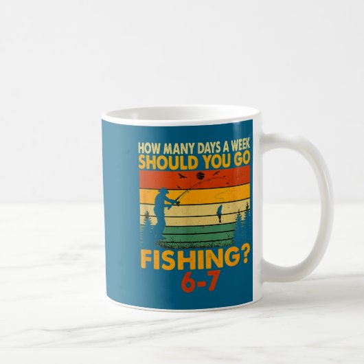 How Many Days A Week Should You Go Fishing  コーヒーマグカップ (右)