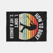 How To Bunt Don't Hit A Dinger Funny Baseball Play フリースブランケット (正面(横))