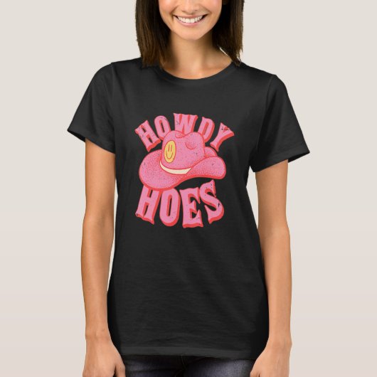 HOWDY HOES Preppy Aesthetic Creamy Pink Background Tシャツ (正面)