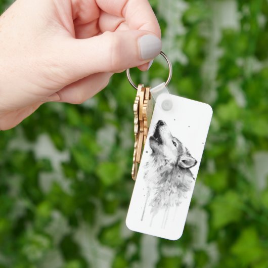 Howling Gray Wolf in Watercolor Painting Style キーホルダー (手)