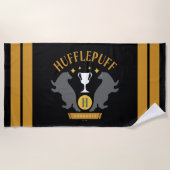 HUFFLEPUFF™バッジャー&カップハウスプライドグラフィック ビーチタオル (正面)