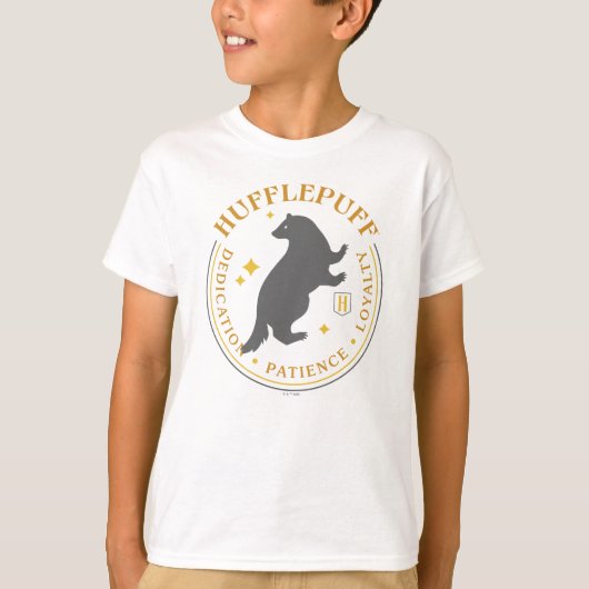HUFFLEPUFF™ バッジ ハッフルパフ寮の誇り Tシャツ (正面)