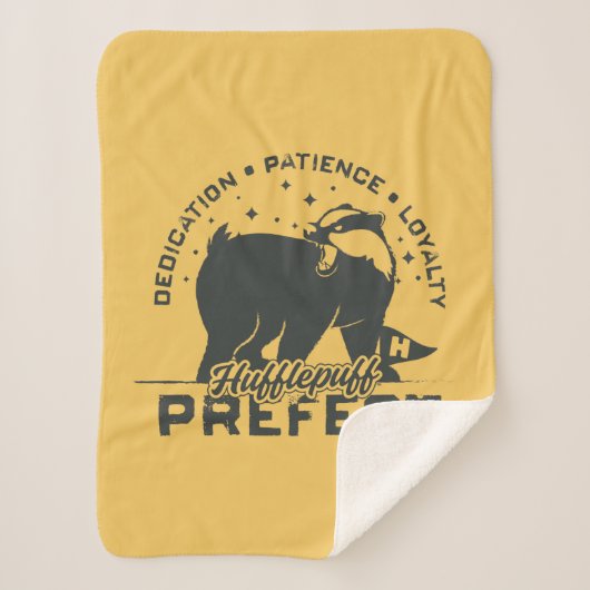 HUFFLEPUFF™プレフェクトバッジ シェルパブランケット (正面)