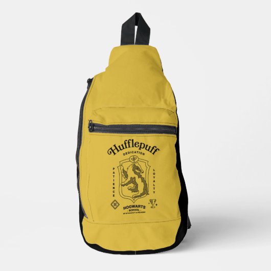HUFFLEPUFF™ 誠実さ 忍耐 忠誠 クレスト スリングバッグ (正面)