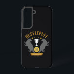 HUFFLEPUFF™ Badger and Cup House Pride Graphic Samsung Galaxy S22ケース<br><div class="desc">Show your HUFFLEPUFF™ House pride with this Badger and Cup graphic! Sport this on a comfy t-shirt,  notebook,  or tote! Shop this design on more custom Zazzle products for the perfect gift.</div>