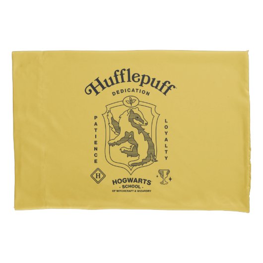 HUFFLEPUFF™ Dedication Patience Loyalty Crest 枕カバー (正面)