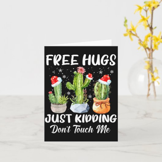 Hug Just Kidding Dont Touch Me Funny Cactus Christ カード (黄色い花)