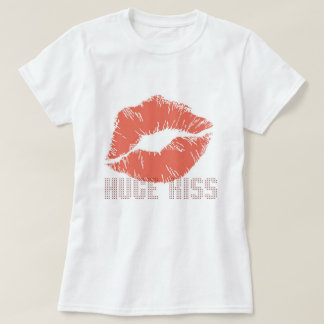 Huge Kiss Tシャツ