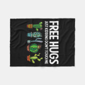 Hugs Just Kidding Don't Touch Me Funny Cactus Joke フリースブランケット (正面(横))