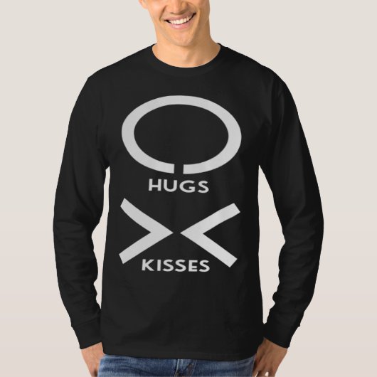 Hugs Kisses xo love from a distance Tシャツ (正面)
