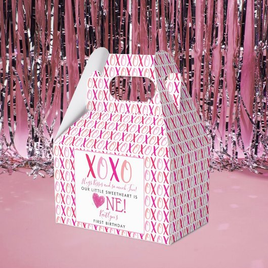 Hugs & Kisses (XOXO) Valentine's Day 1st Birthday フェイバーボックス