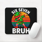 Hugvyn Six Seven 6 7 Meme Dabbing Elf Merry Christ マウスパッド (マウス)