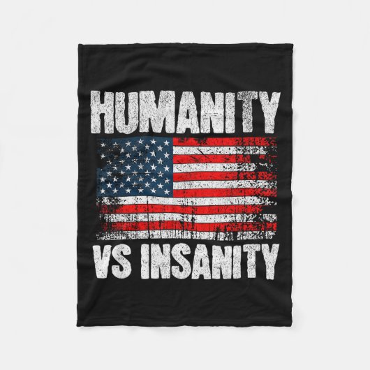 Humanity Versus Insanity Distressed American Flag  フリースブランケット (正面)