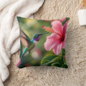 Hummingbird in Bloom クッション (ブランケット)