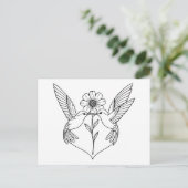 Hummingbirds in Heart Shape with Flower Line Art ポストカード (スタンド正面)