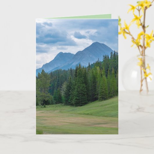 Humorous Happy Birthday Card from a Golf Course カード (黄色い花)