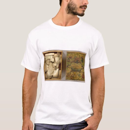 Humphriesは世界地図を切り裂きました Tシャツ (正面)