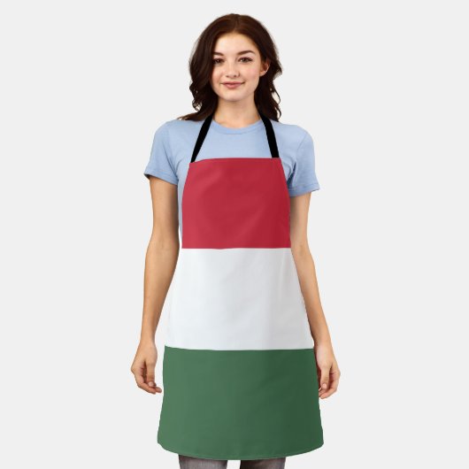 Hungary flag エプロン (着用した状態)