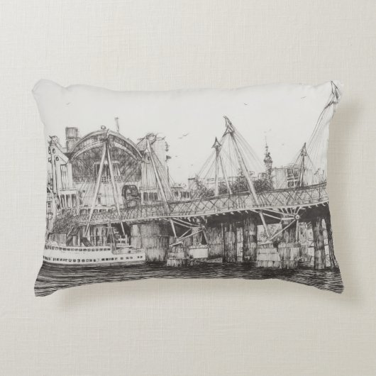 Hungerford橋ロンドン30/10/2006 アクセントクッション (正面)