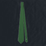 Hunter Green Groom and Groomsmen Initials Wedding ネクタイ<br><div class="desc">Hunter Green ties for the groom and his groomsmen to match various wedding suites. Hidden on the back you can easily personalise the initials so there can be no mistaking who's tie belongs to who! The color and font of the initials and also the tie color can be changed if...</div>