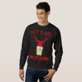 Hunting & Beer Festive Lets Get Blitzen Christmas スウェットシャツ (正面フル)