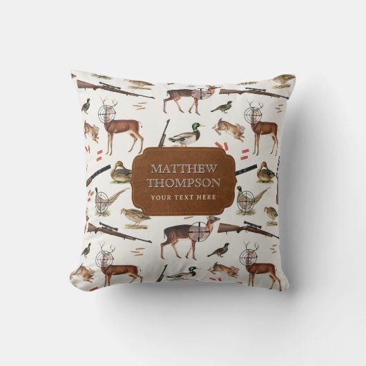 Hunting Wildlife Outdoorsman Pattern クッション (正面)