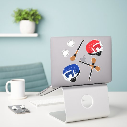 Hurling Gaelic Sports Stick Balls and Helmets シール (デスク上のノートパソコン)