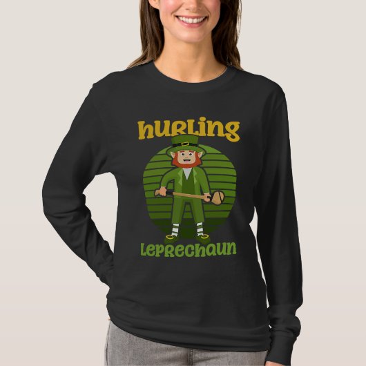 Hurling Leprechaun Hurling Tシャツ (正面)