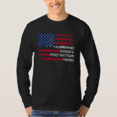 Husband Daddy Protector Hero Fathers Day Men Tシャツ (正面)