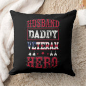 Husband, Daddy, Veteran, Hero クッション (ブランケット)