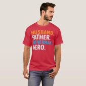 Husband Father Fisherman Hero funny Tシャツ (正面フル)
