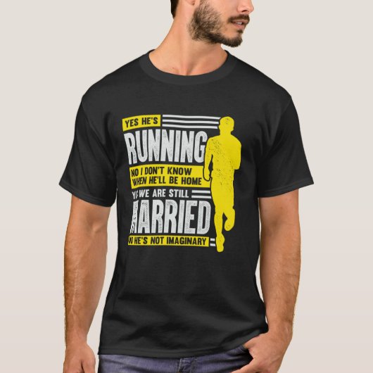 Husband Wife Marathon Running for a Runner s Wife Tシャツ (正面)