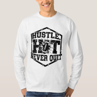 Hustle Hard Never Quit - モチベーショナルタイポグラフィー Tシャツ
