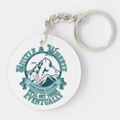 Hustle & Wheeze Hiking Club  キーホルダー (裏面)