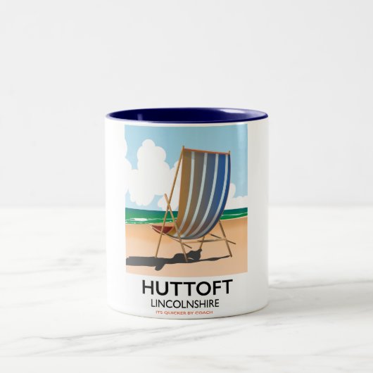 Huttoft海岸の旅行ポスター ツートーンマグカップ (中央)