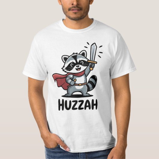 Huzzah Raccoon Knight Funny Sword Tシャツ (正面)
