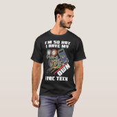 HVAC技術妻はとても熱い私は自分のHVAC技術ギフトを持っている Tシャツ (正面フル)
