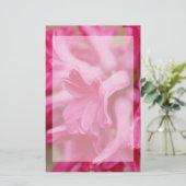 Hyacinthのピンクの文房具 便箋 (スタンド正面)