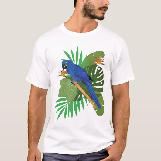 Hyacinth macaw with leaves tシャツ (正面)