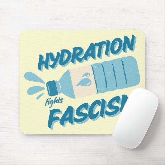 Hydration Fights Fascism マウスパッド (マウス)